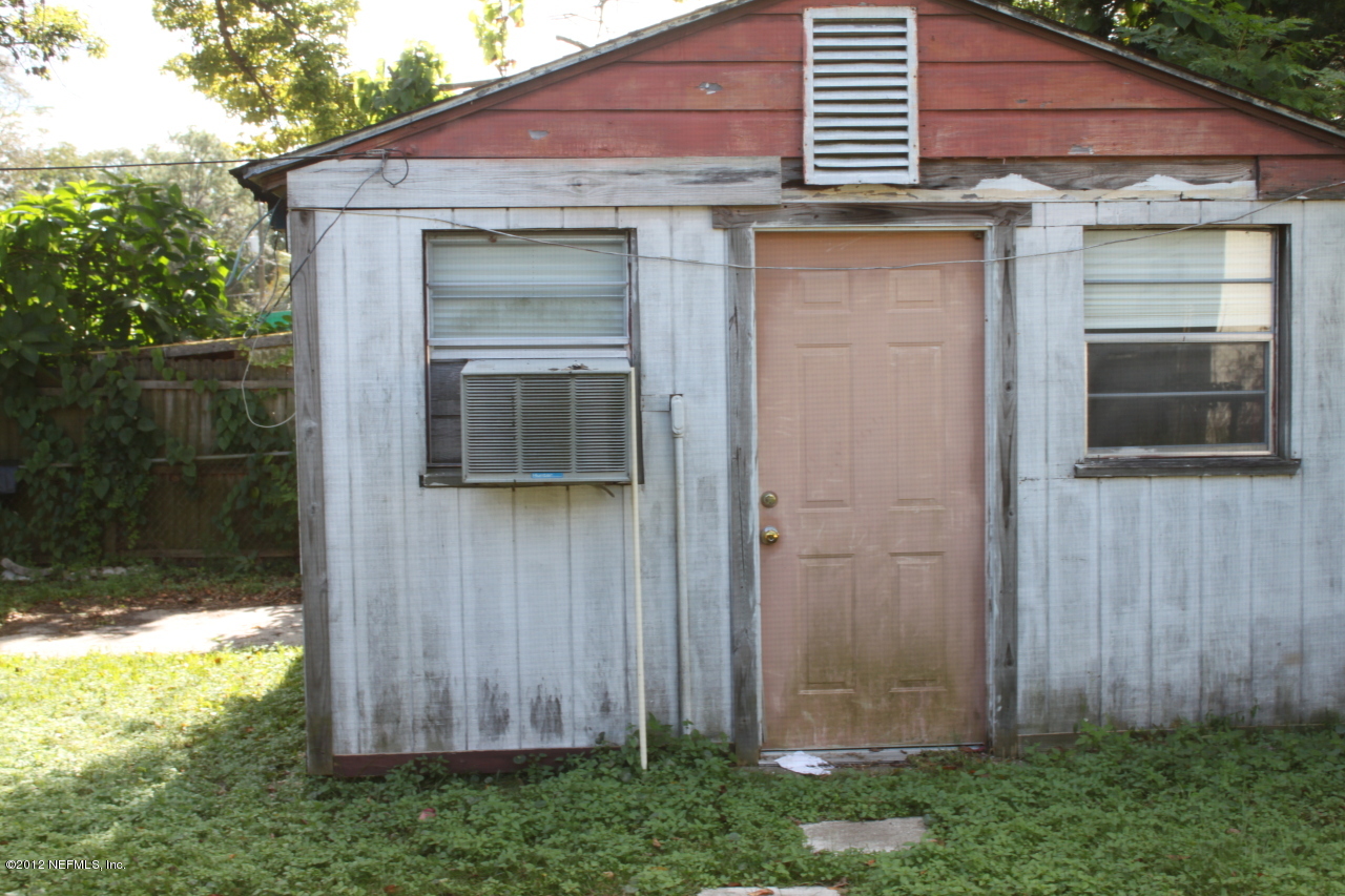 7042 Camelot Road Jacksonville, FL 32211 - Photo 7 of 8 Shed