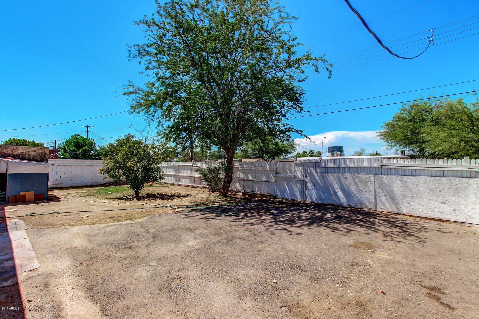 924 East Darrel Road Phoenix, AZ 85042 - Photo 20 of 23 0020-Darrel (18)