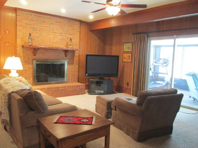 1918 Medfield Road Raleigh, NC 27607 - Photo 13 of 25 Family Room
