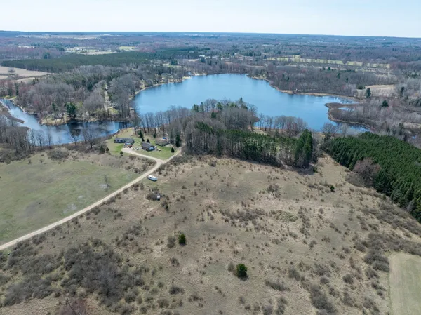 $27,900 | 13384 Swistier Drive, Remus, MI 49340