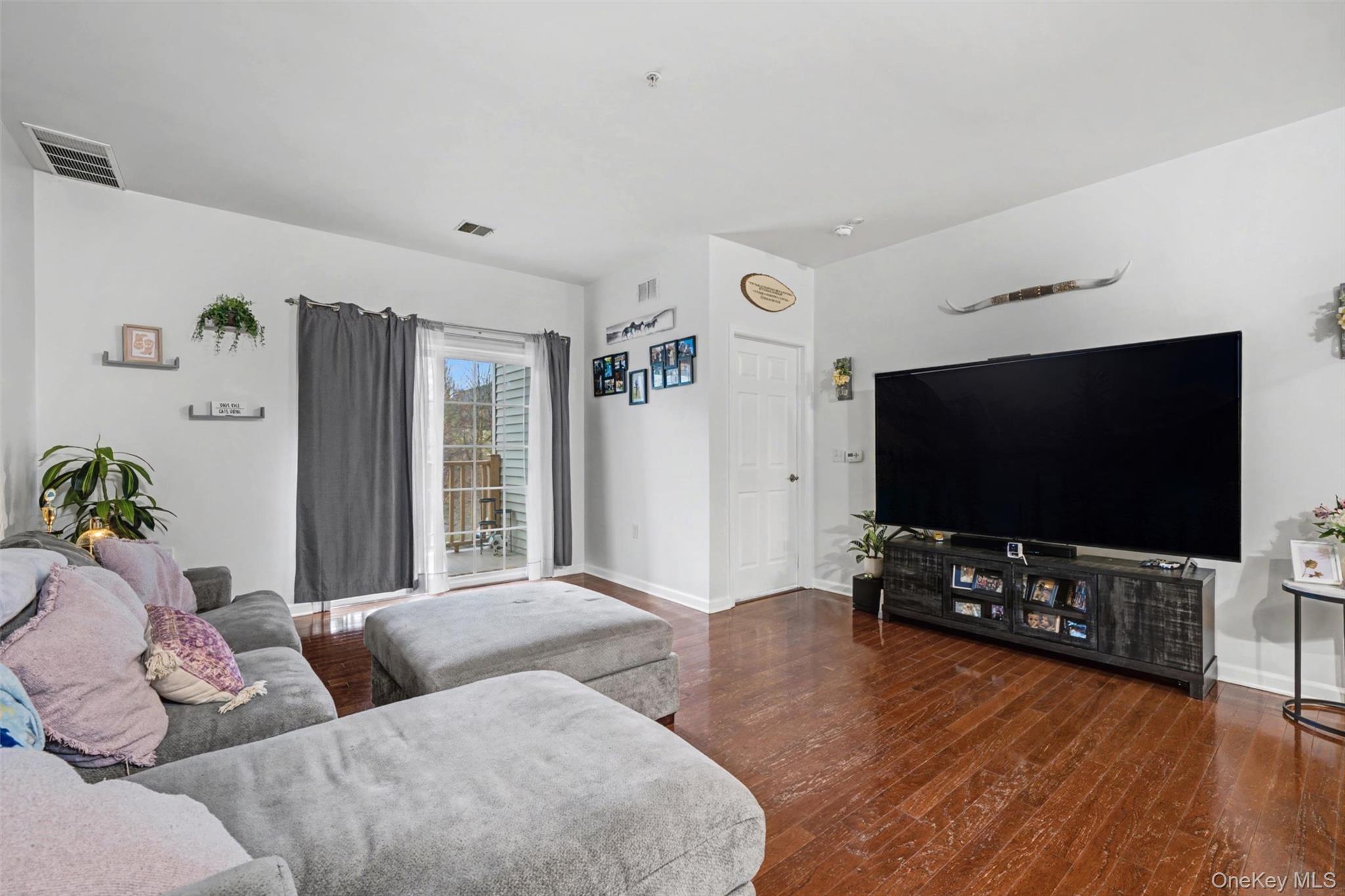 935 Tower Ridge Circle Middletown, NY 10941 - Photo 13 of 27