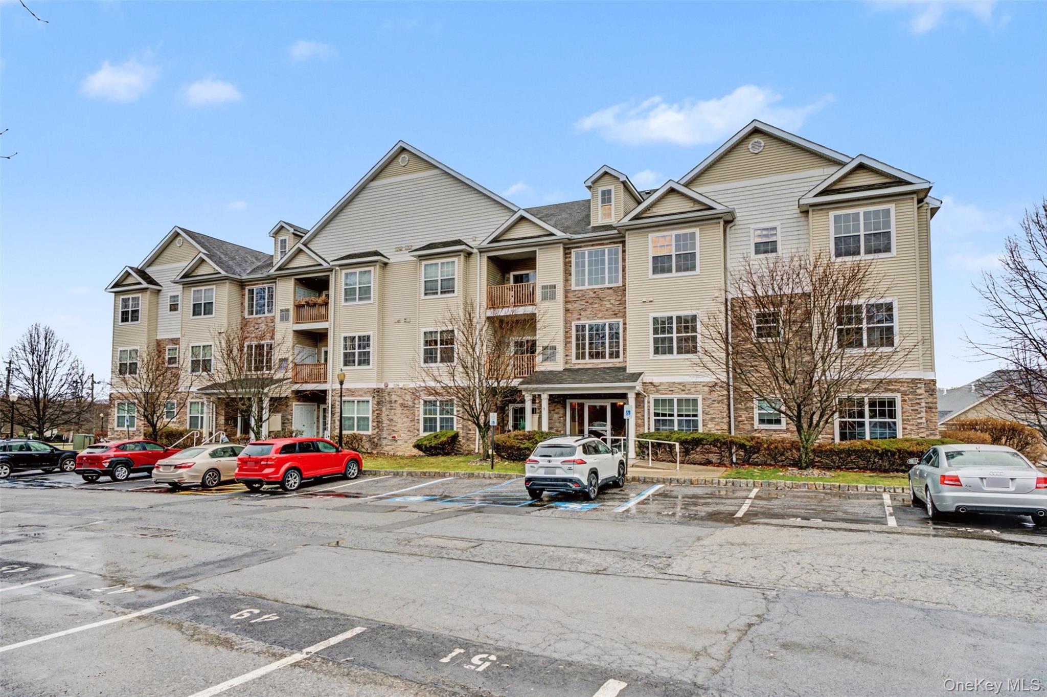 935 Tower Ridge Circle Middletown, NY 10941 - Photo 2 of 27