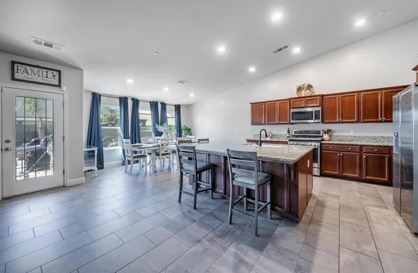 $485,000 | 3133 4th Street, Sanger, CA 93657