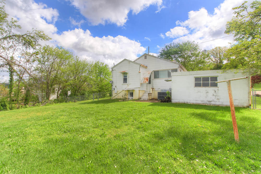 429 Clifton Road Northwest Knoxville, TN 37921 - Photo 14 of 15 429 Clifton Road
