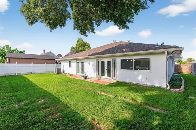 $299,000 | 48 Lucaya Drive, Kenner, LA 70065