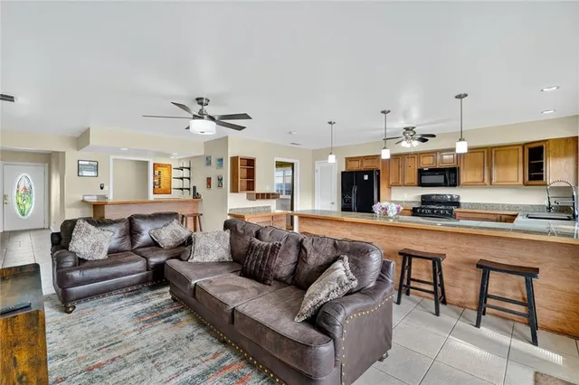 $299,000 | 48 Lucaya Drive, Kenner, LA 70065