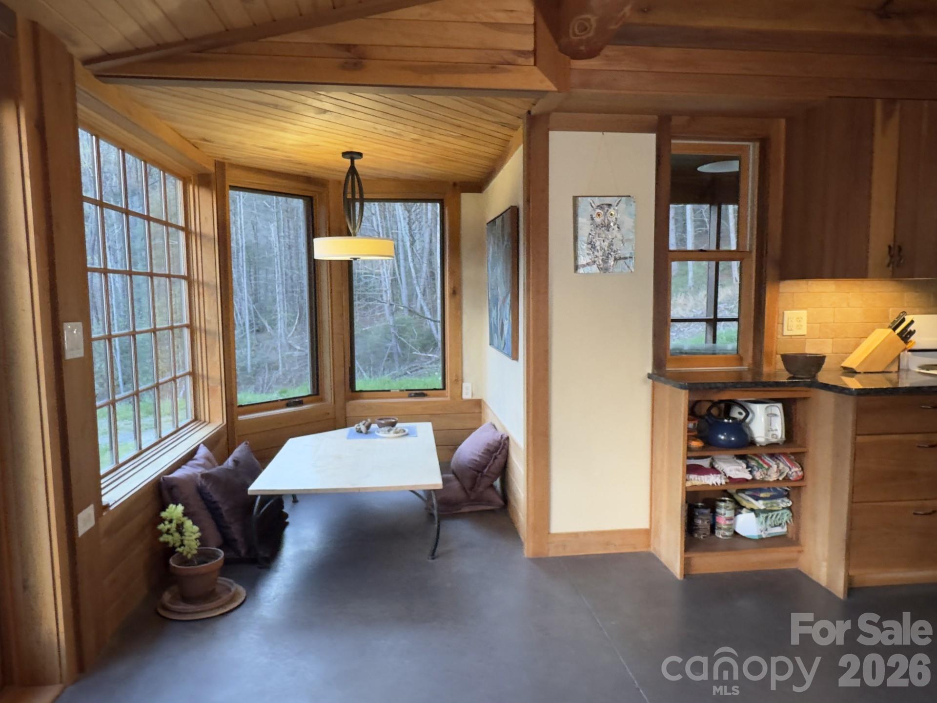 1422 Middle Fork Road Hendersonville, NC 28792 - Photo 11 of 48