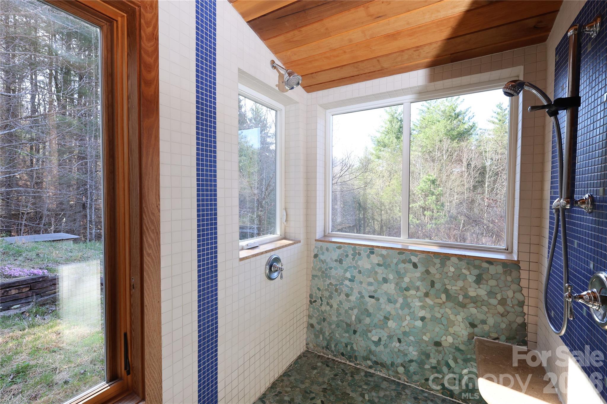 1422 Middle Fork Road Hendersonville, NC 28792 - Photo 17 of 48