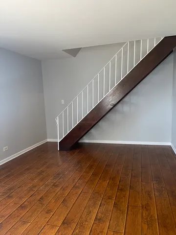 $1,800 | 423D James Court, Unit B, Glendale Heights, IL 60139