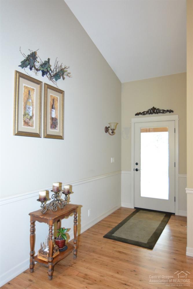 15885 Ranch Place La Pine, OR 97739 - Photo 14 of 25 Front Entry
