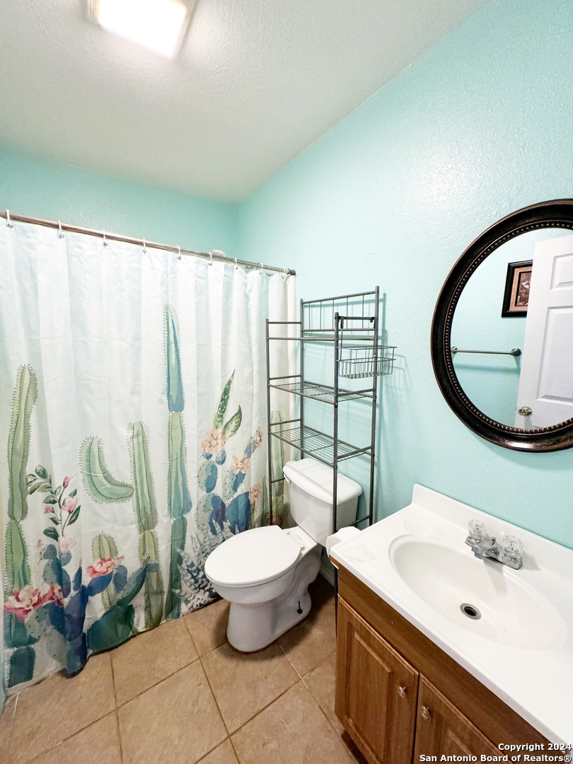 133 Rio Grande Street Uvalde, TX 78801 - Photo 16 of 28