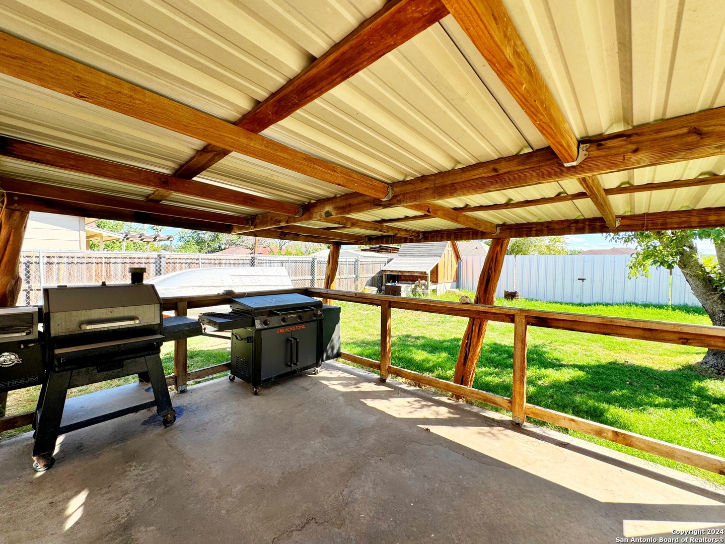 133 Rio Grande Street Uvalde, TX 78801 - Photo 22 of 28