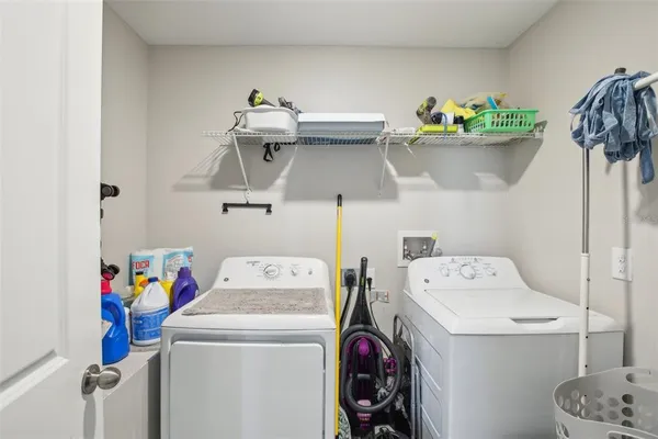 a en suite bathroom with a sink and a mirror