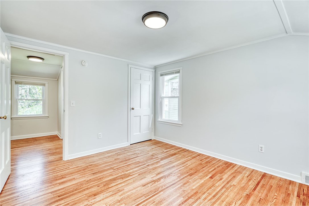 178 Scottsville Road Rochester, NY 14611 - Photo 23 of 35