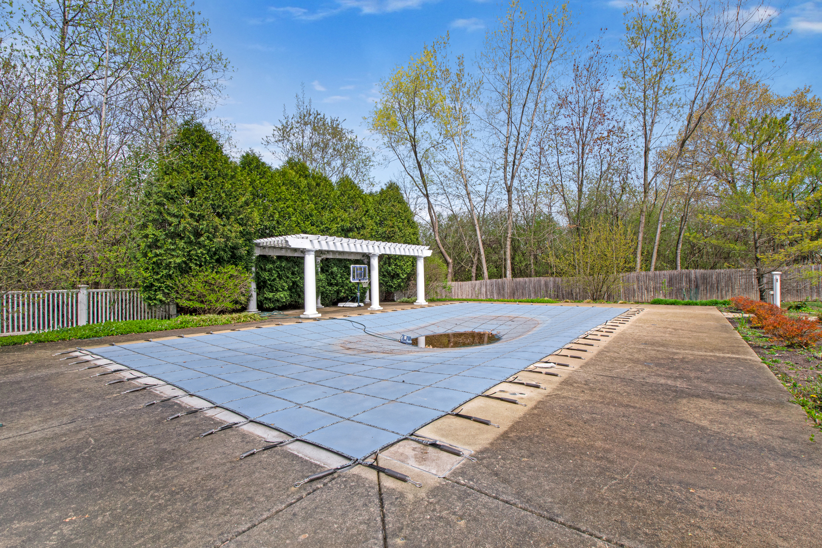 500 Douglas Drive Lake Forest, IL 60045 - Photo 32 of 34 a view of outdoor space with swimming pool