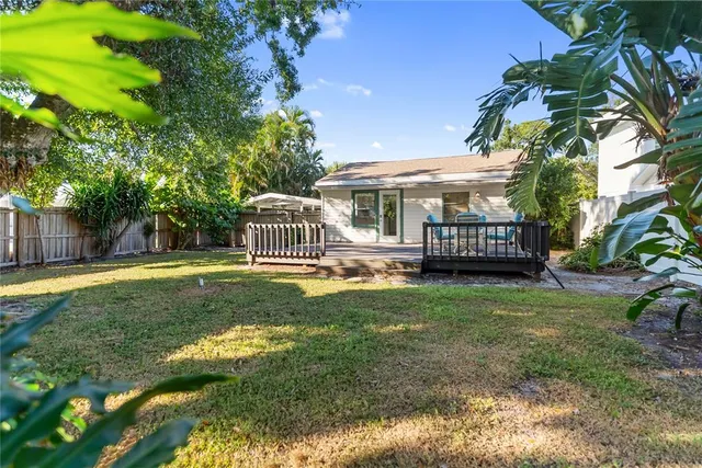 $419,000 | 2530 Loma Linda Street, Sarasota, FL 34239