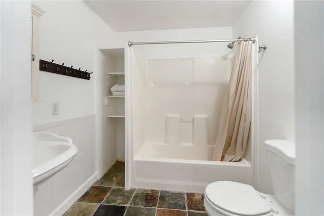 $419,000 | 2530 Loma Linda Street, Sarasota, FL 34239