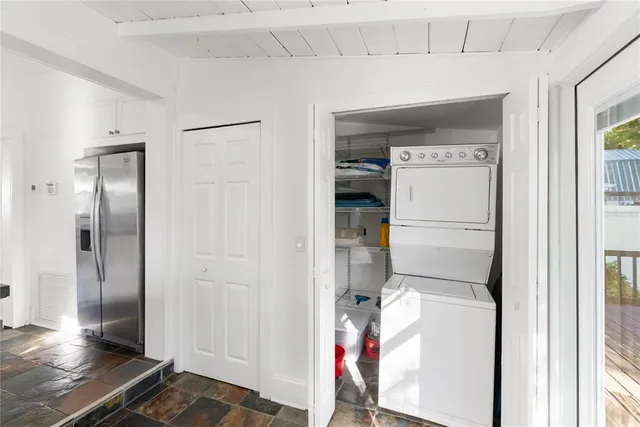 $414,000 | 2530 Loma Linda Street, Sarasota, FL 34239