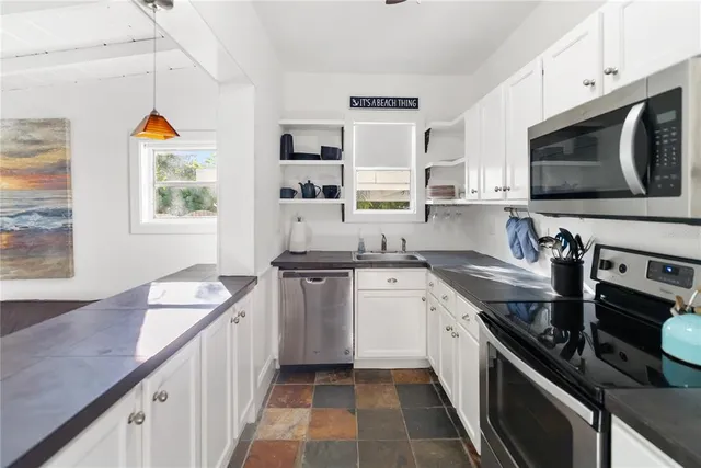 $419,000 | 2530 Loma Linda Street, Sarasota, FL 34239