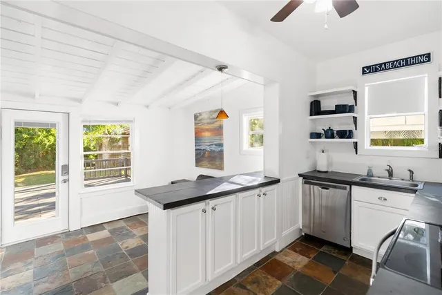 $419,000 | 2530 Loma Linda Street, Sarasota, FL 34239