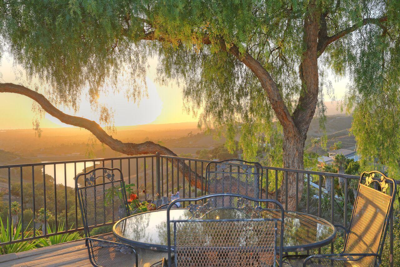 1174 Palomino Road Santa Barbara, CA 93105 - Photo 2 of 28 DYNjQk9A