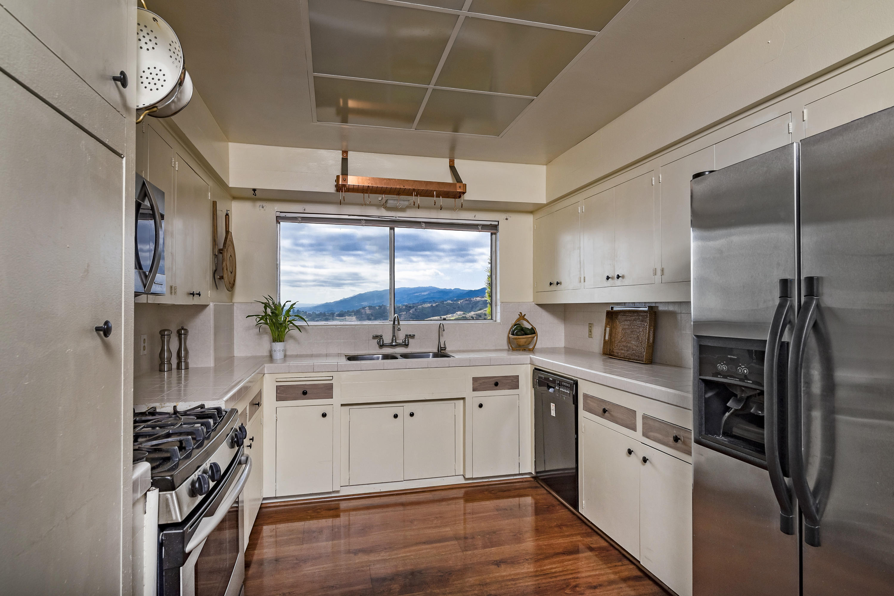 1174 Palomino Road Santa Barbara, CA 93105 - Photo 6 of 28 _TOM3315