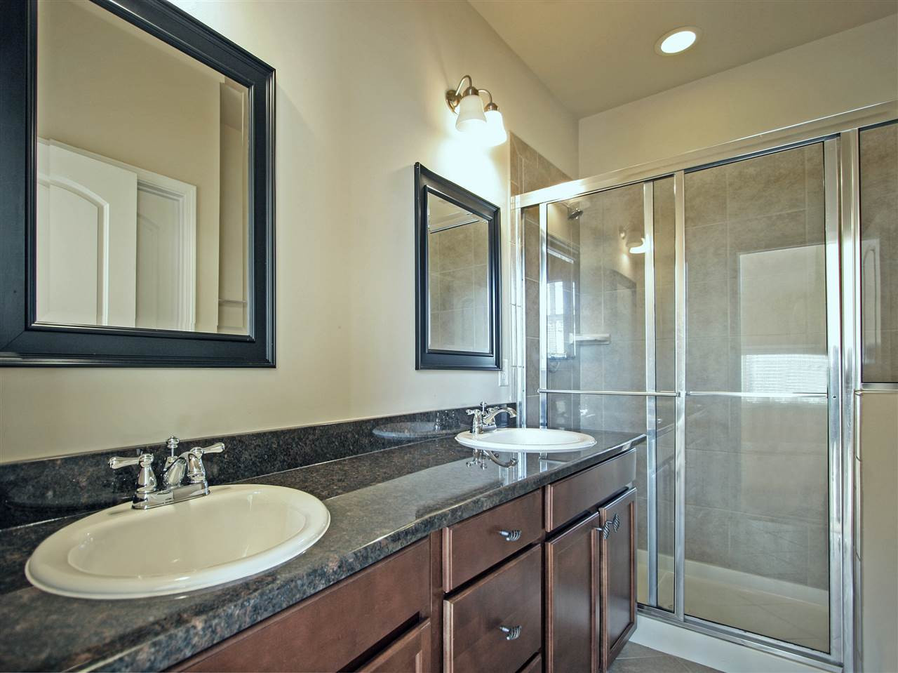 2828 Carter Finley Place Raleigh, NC 27606 - Photo 11 of 21 Master Bathroom