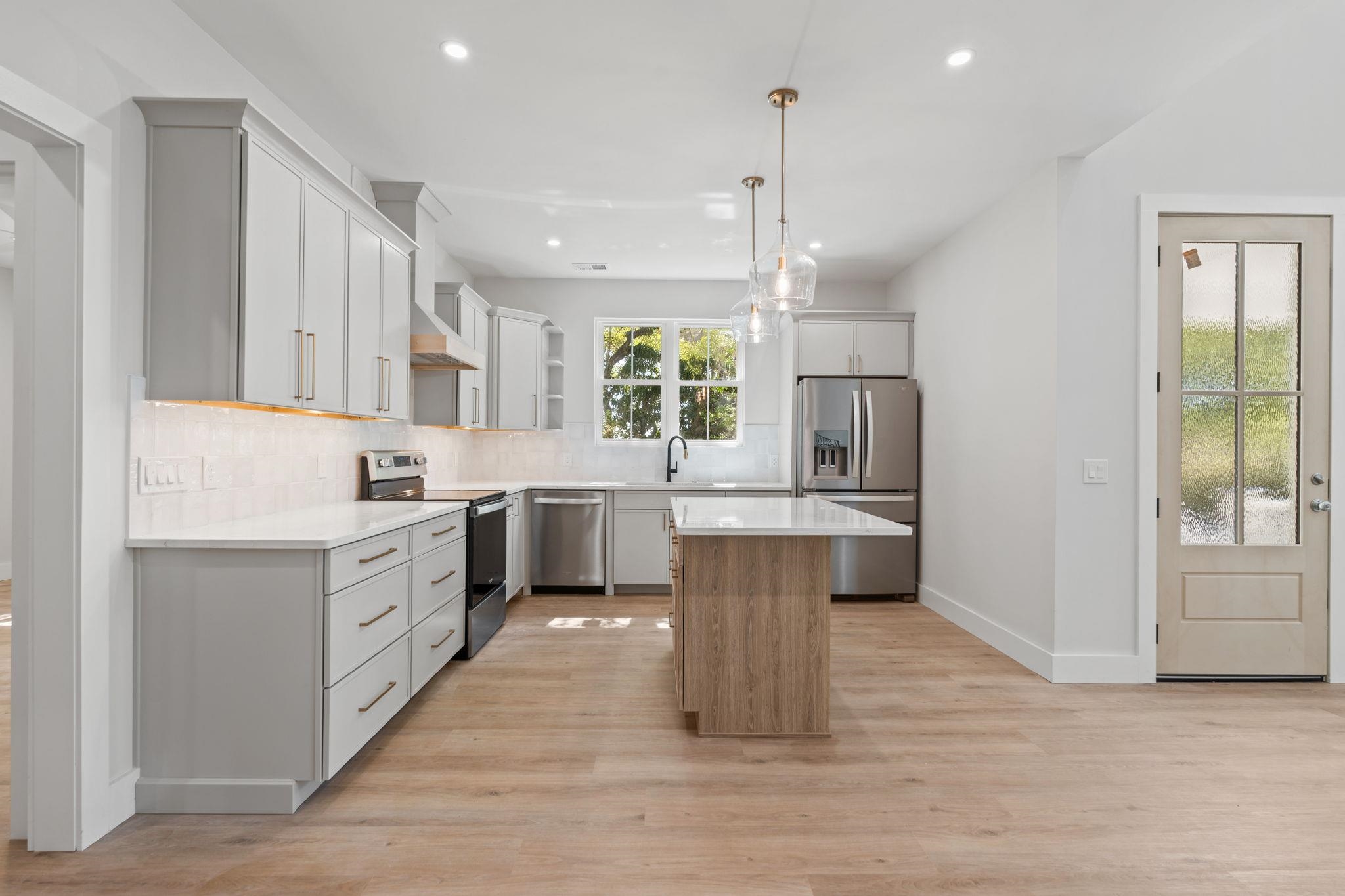 3821 Myrtle Drive Murrells Inlet, SC 29576 - Photo 10 of 53