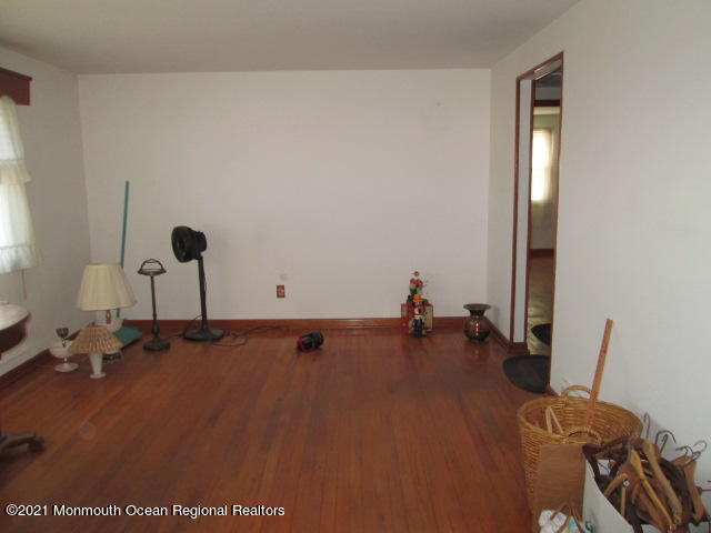 2115 Wilson Road Point Pleasant, NJ 08742 - Photo 10 of 21 Wilson lR floors