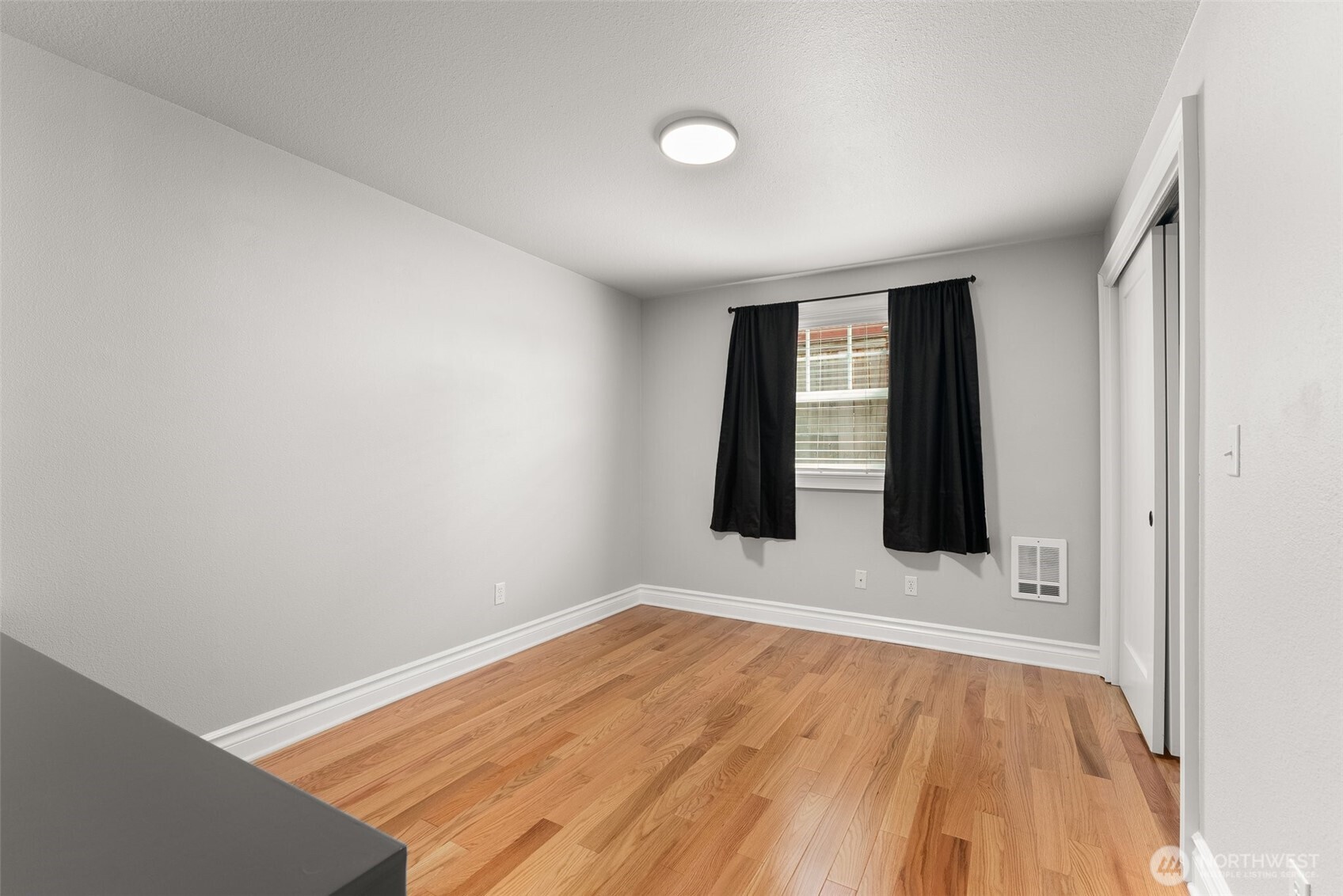 1407 Lewis Road Tacoma, WA 98465 - Photo 22 of 40 Gallery Image 22