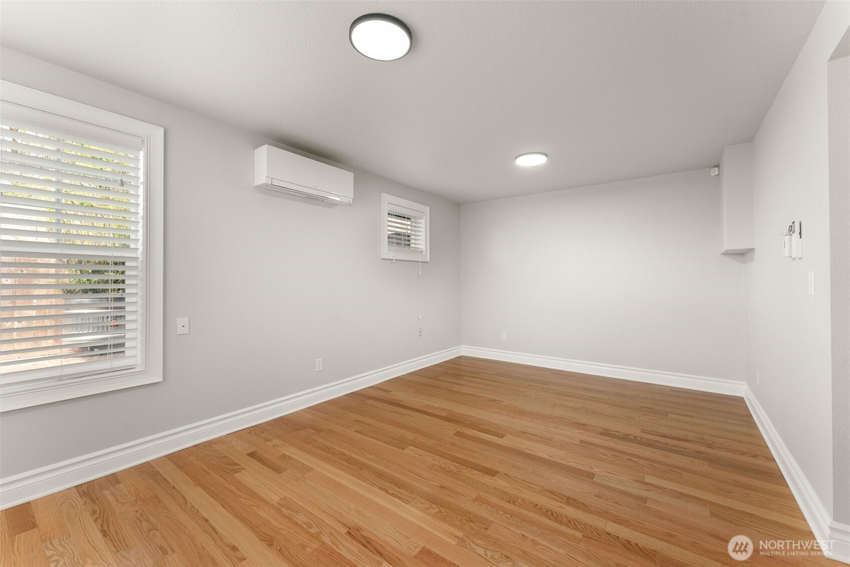 1407 Lewis Road Tacoma, WA 98465 - Photo 25 of 40 Gallery Image 25