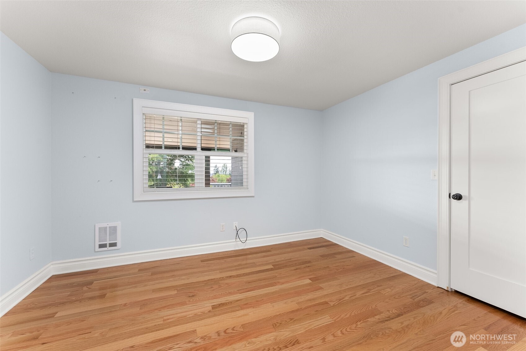 1407 Lewis Road Tacoma, WA 98465 - Photo 26 of 40 Gallery Image 26