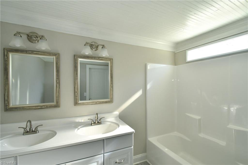 1588 Yadkin Valley Road Advance, NC 27006 - Photo 12 of 18 Gallery Image 12