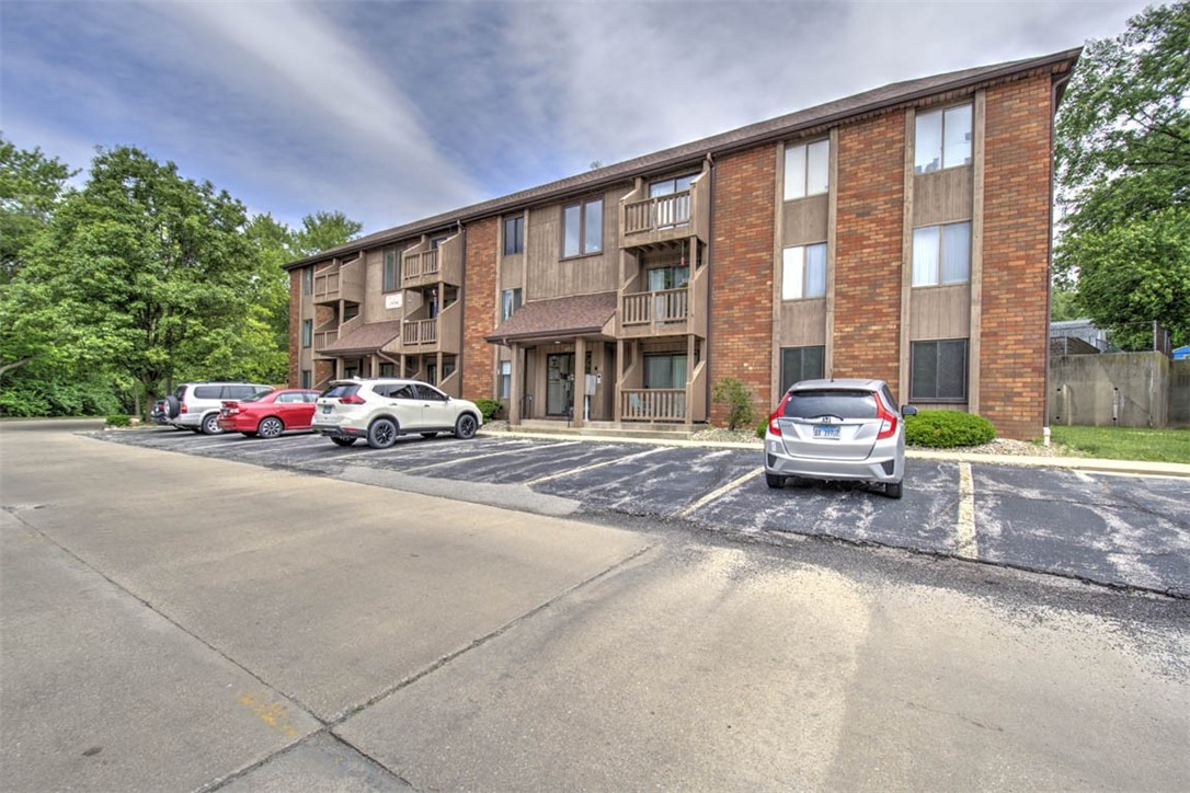 460 Woodside Trail, Unit A16 Decatur, IL 62521 - Photo 1 of 15