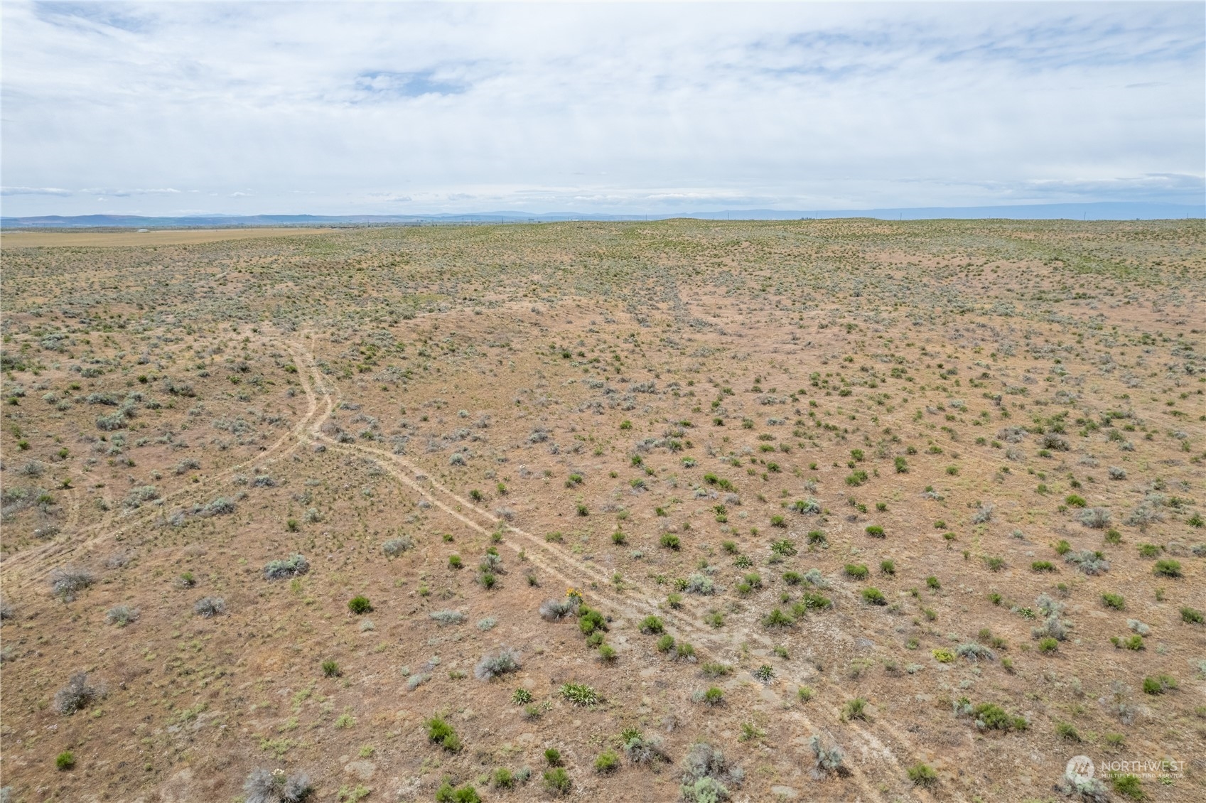 452 Southeast Desert Hills Loop Road Moses Lake, WA 98837 - Photo 14 of 22
