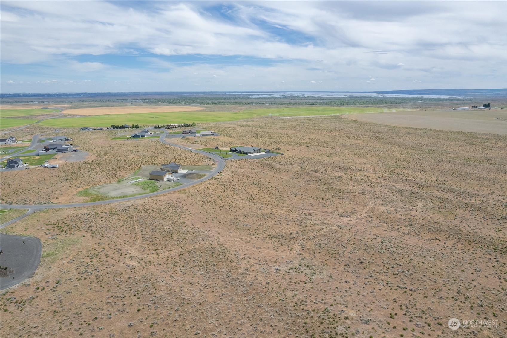 452 Southeast Desert Hills Loop Road Moses Lake, WA 98837 - Photo 9 of 22