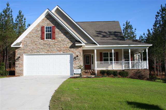 145 Redgrass Lane Carthage, NC 28327 - Photo 1 of 9 Primary Photo