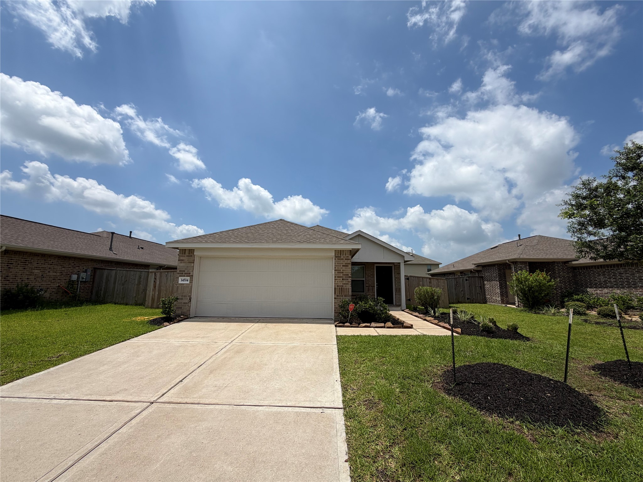 14514 Woodcott Warren Way Rosharon, TX 77583 - Photo 1 of 30