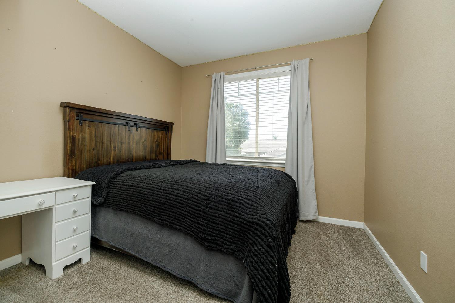 2101 Huxley Way Modesto, CA 95356 - Photo 38 of 50
