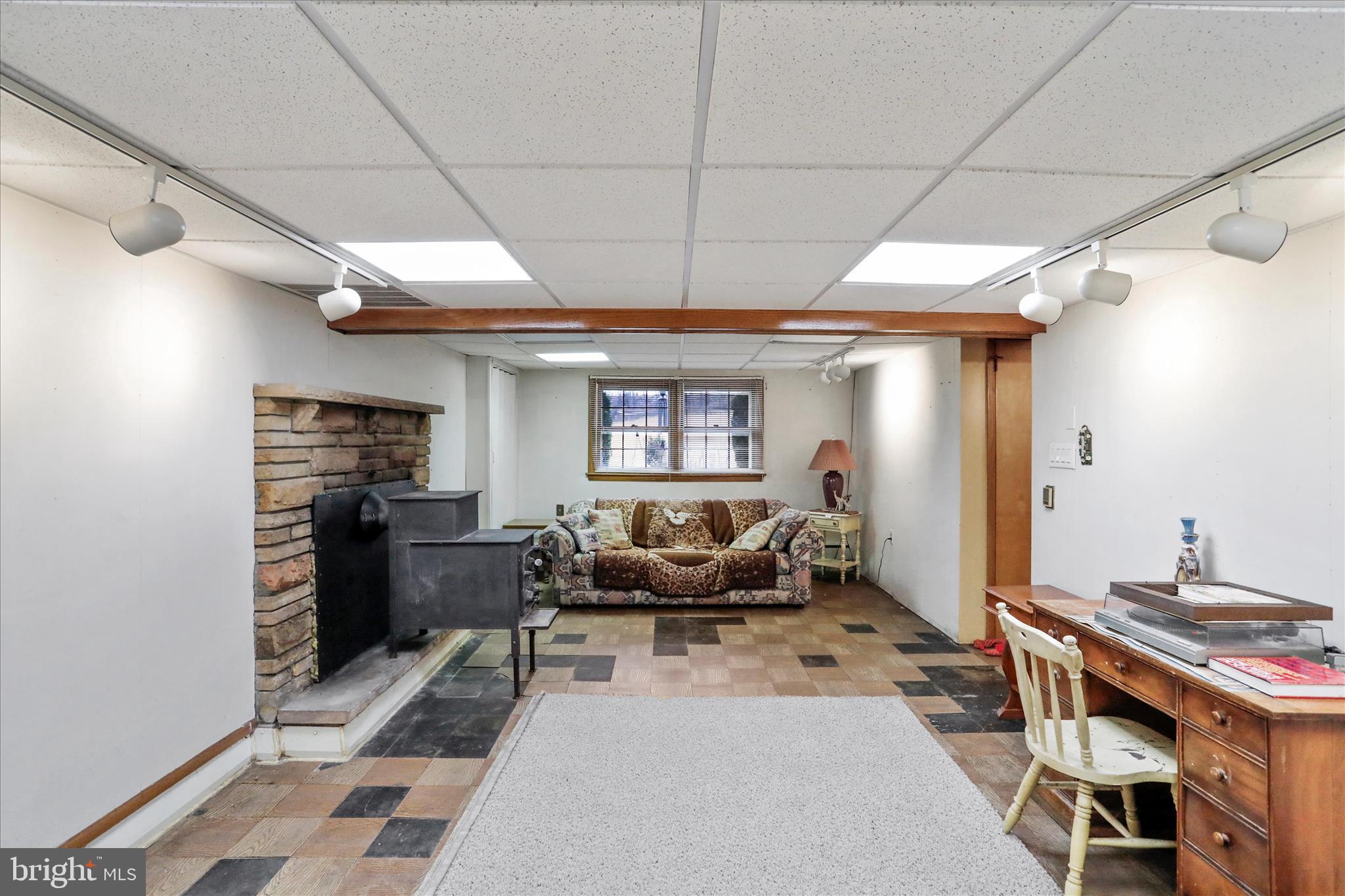 716 Winifred Road Cumberland, MD 21502 - Photo 25 of 33 Spacious family room could be extra bedroom