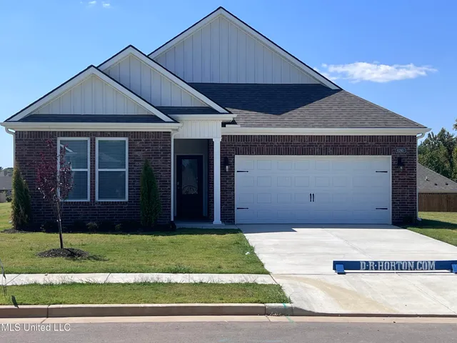 $2,400 | 8293 Gum Pond Drive, Olive Branch, MS 38654