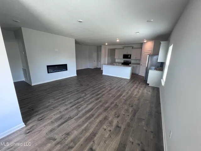 $2,400 | 8293 Gum Pond Drive, Olive Branch, MS 38654