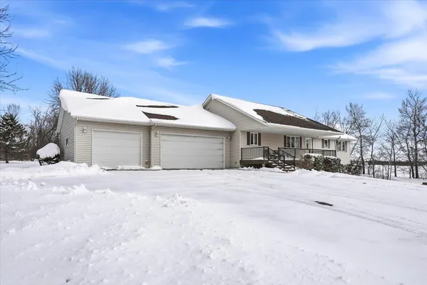 $515,000 | 1362 146th Avenue, New Richmond, WI 54017