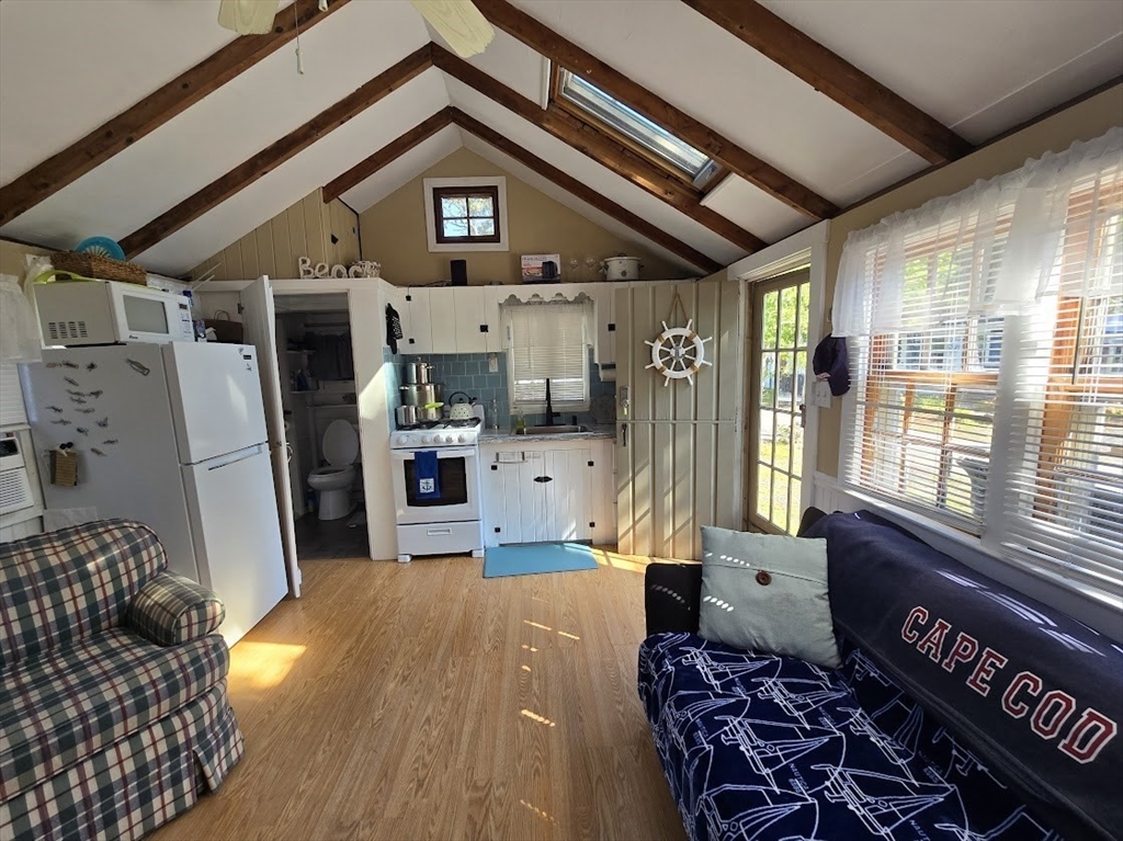 262 Old Wharf Road, Unit 7 Dennis, MA 02639 - Photo 6 of 35 Gallery Image 6