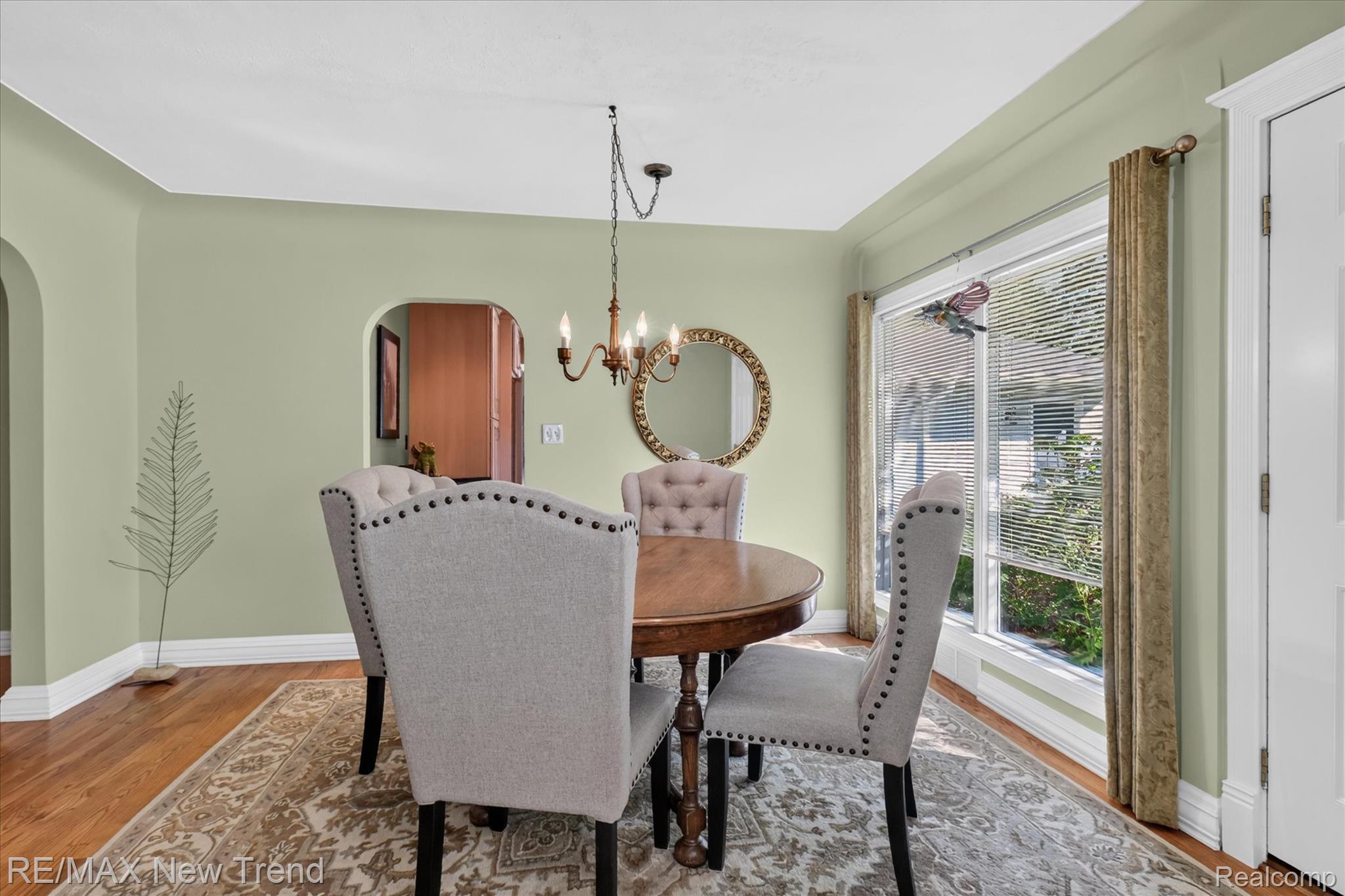 2529 South Commerce Road Walled Lake, MI 48390 - Photo 12 of 66 Wood-finish flooring with elegant baseboards