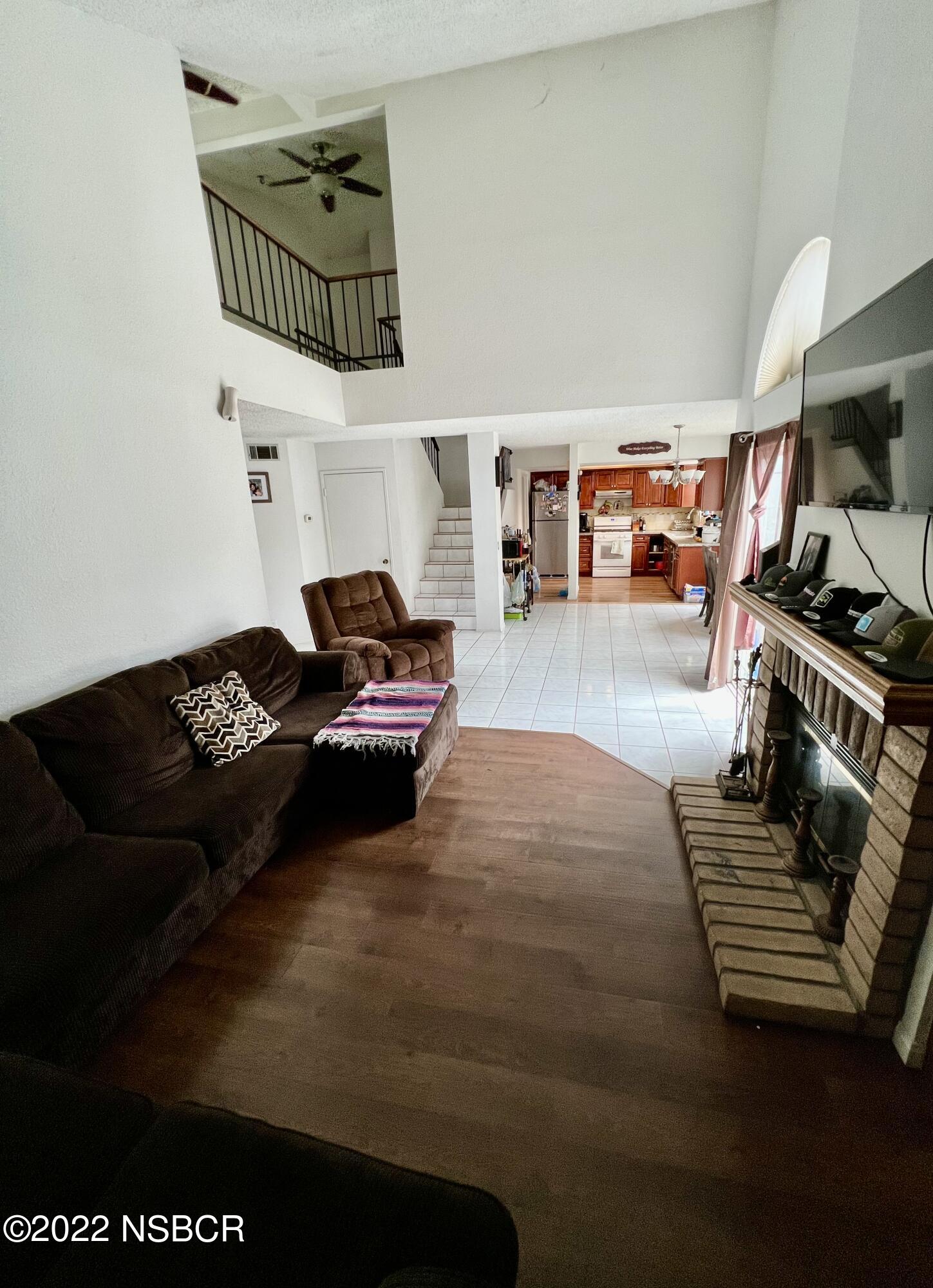 1233 Aster Lane Lompoc, CA 93436 - Photo 7 of 15 a living room with furniture
