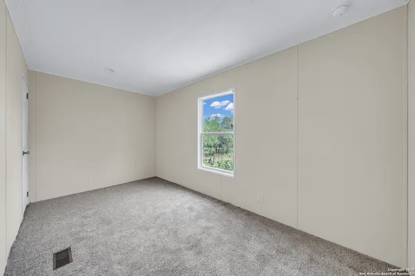 $389,999 | 6 River Bluff Drive, Lytle, TX 78052