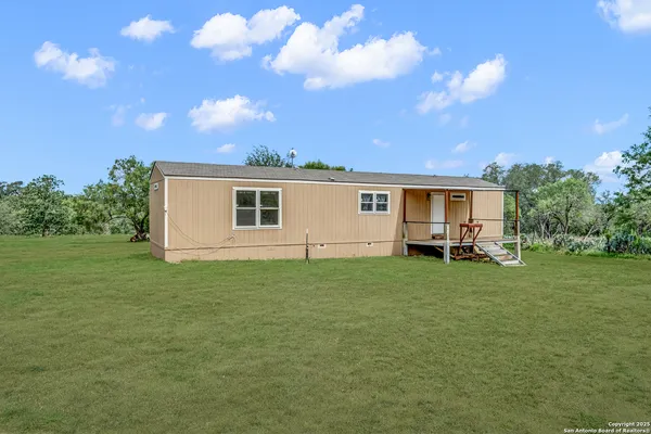 $389,999 | 6 River Bluff Drive, Lytle, TX 78052