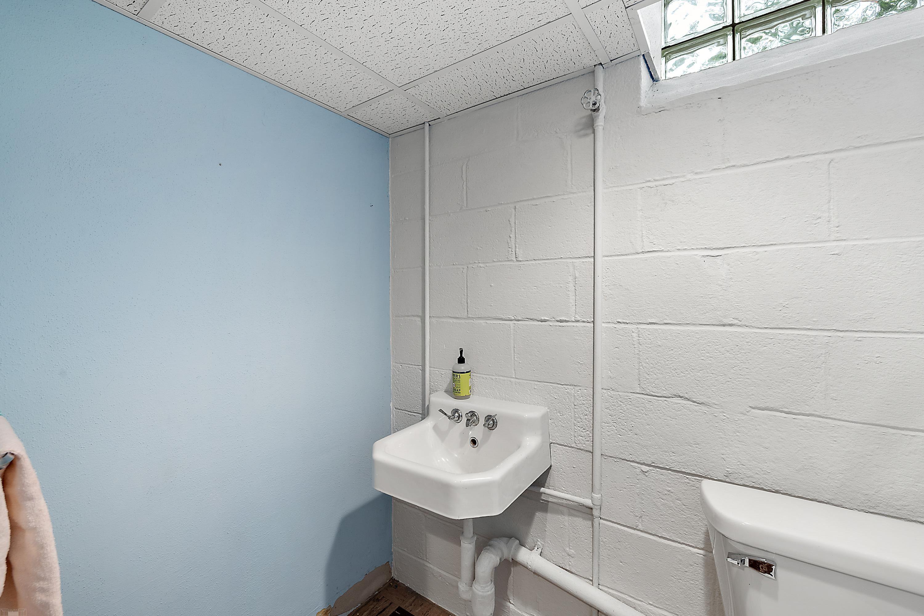 1437 Torrey Road Grosse Pointe Woods, MI 48236 - Photo 45 of 60