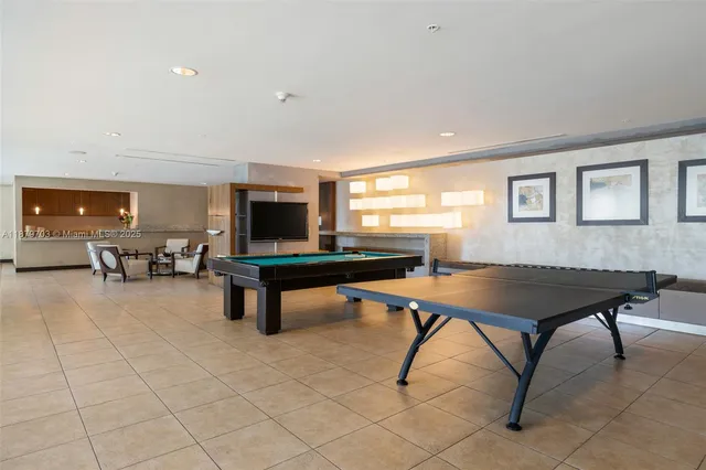 $2,800 | 60 Southwest 13th Street, Unit 2413, Miami, FL 33130